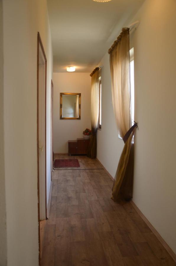 Hotel Viktoria Balatonalmádi Екстериор снимка